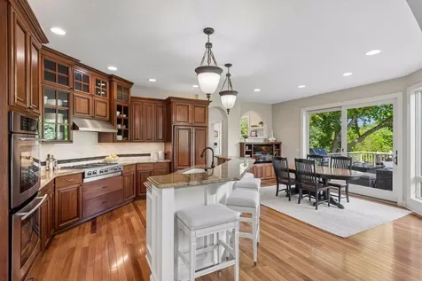 3667 Lerive Way Chaska MN 55318