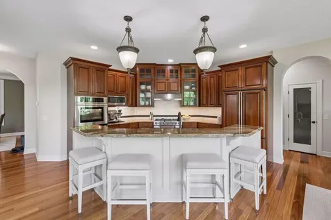 3667 Lerive Way Chaska MN 55318