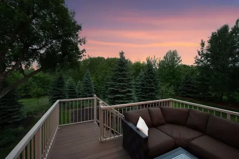 3667 Lerive Way Chaska MN 55318