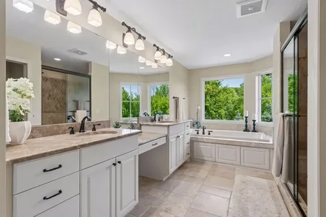 3667 Lerive Way Chaska MN 55318
