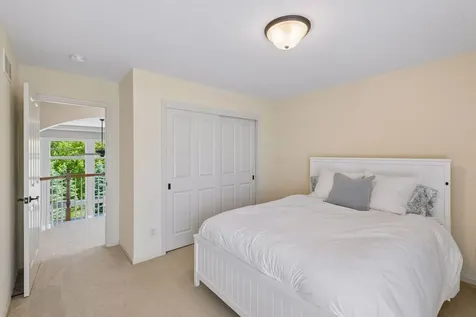 3667 Lerive Way Chaska MN 55318