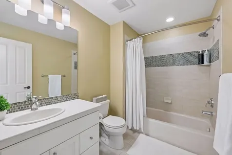 3667 Lerive Way Chaska MN 55318