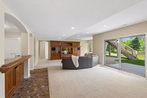 3667 Lerive Way Chaska MN 55318
