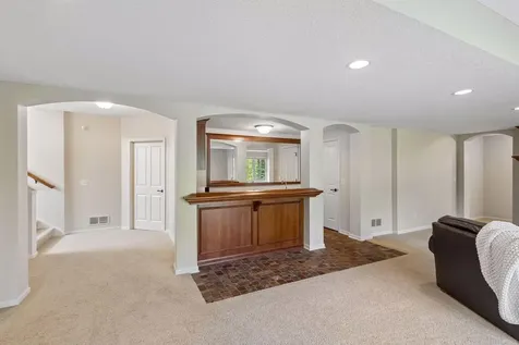 3667 Lerive Way Chaska MN 55318