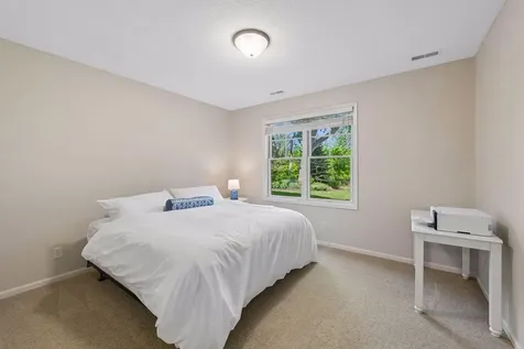3667 Lerive Way Chaska MN 55318