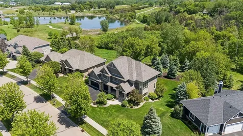 3667 Lerive Way Chaska MN 55318
