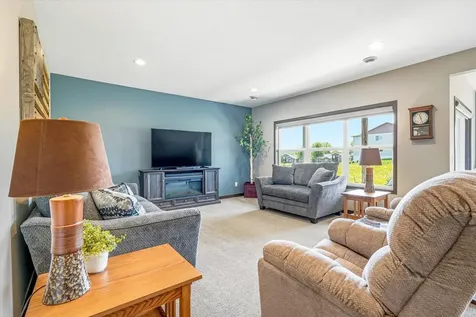 3547 Cove Point Circle NW Prior Lake MN 55372