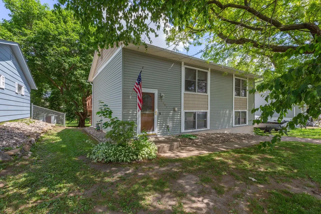 1401 Autumn Drive Faribault MN 55021