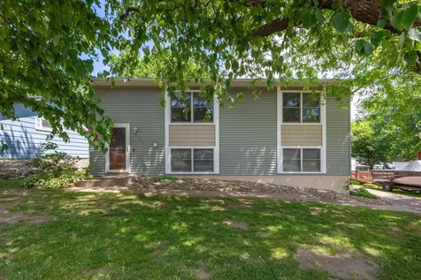 1401 Autumn Drive Faribault MN 55021