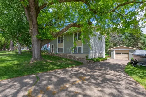 1401 Autumn Drive Faribault MN 55021