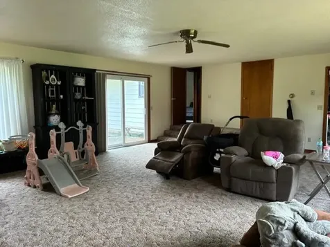 1121 W 6th Street Graceville MN 56240