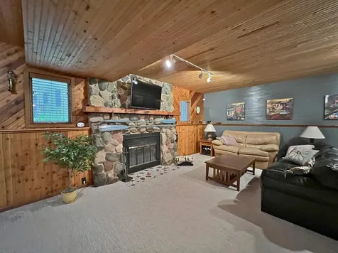 7444 Boyd Avenue Inver Grove Heights MN 55076