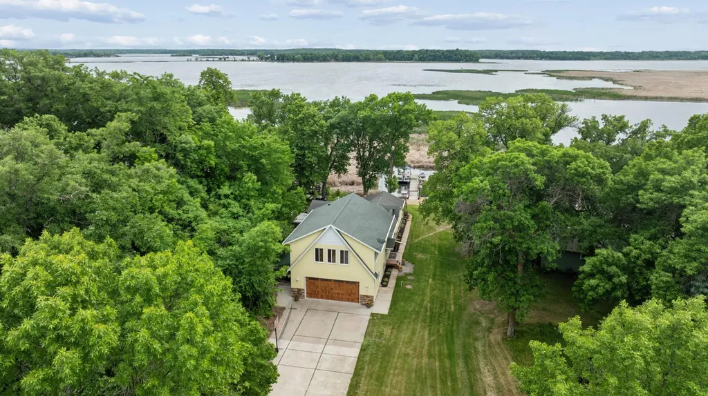 1465 Basswood Road South Haven MN 55382