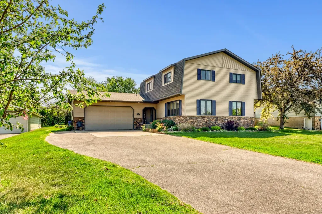 1315 Loring Avenue Detroit Lakes MN 56501
