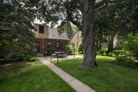 5720 11th Avenue S Minneapolis MN 55417