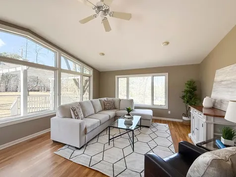 2211 Lenwood Drive SW Rochester MN 55902