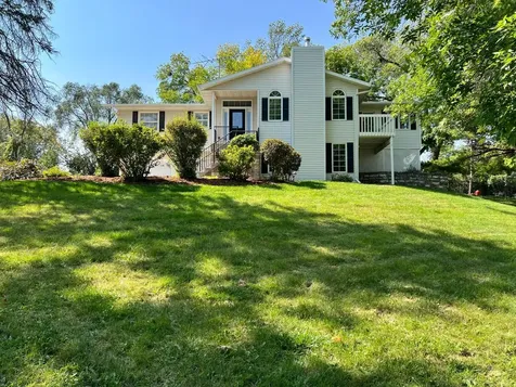 2211 Lenwood Drive SW Rochester MN 55902
