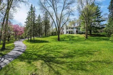 2211 Lenwood Drive SW Rochester MN 55902