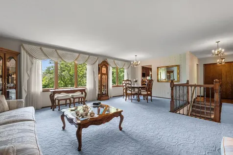 3653 Grenadier Trail N Oakdale MN 55128