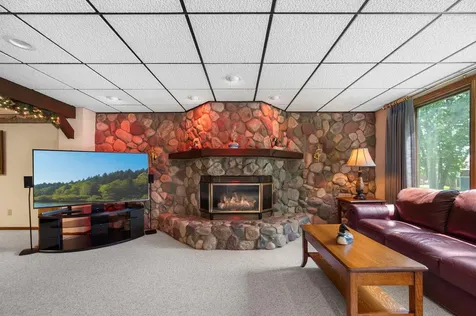 3653 Grenadier Trail N Oakdale MN 55128