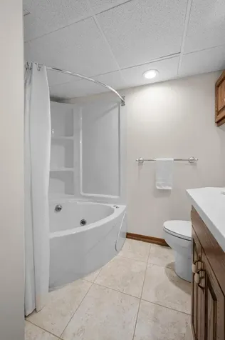 3653 Grenadier Trail N Oakdale MN 55128