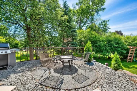 3653 Grenadier Trail N Oakdale MN 55128