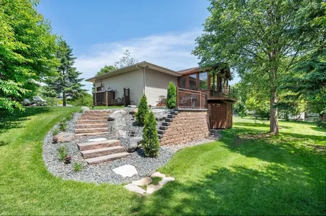 3653 Grenadier Trail N Oakdale MN 55128