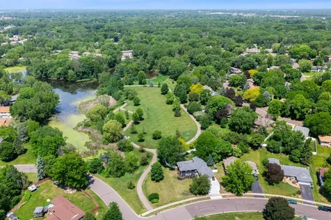 3653 Grenadier Trail N Oakdale MN 55128