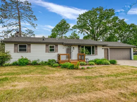 102 Robertson Drive NW Bemidji MN 56601