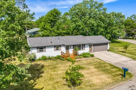 102 Robertson Drive NW Bemidji MN 56601