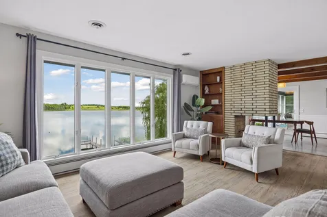 2500 Auburn Drive Victoria MN 55386