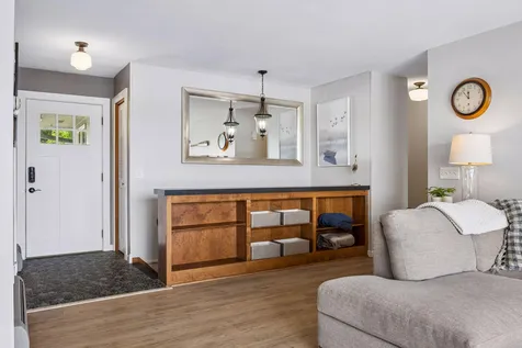 2500 Auburn Drive Victoria MN 55386