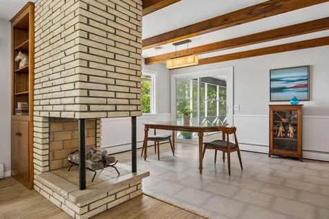 2500 Auburn Drive Victoria MN 55386