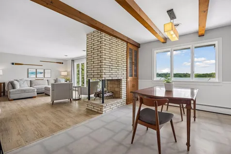 2500 Auburn Drive Victoria MN 55386