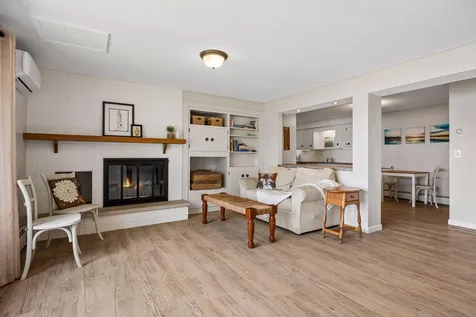 2500 Auburn Drive Victoria MN 55386