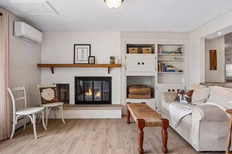 2500 Auburn Drive Victoria MN 55386