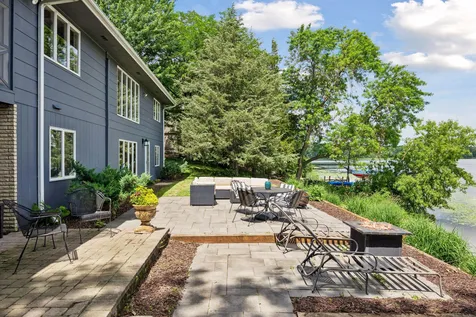 2500 Auburn Drive Victoria MN 55386