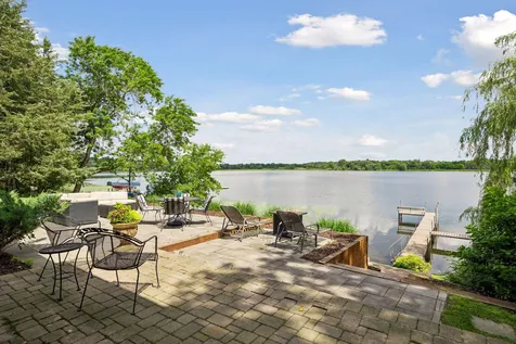 2500 Auburn Drive Victoria MN 55386
