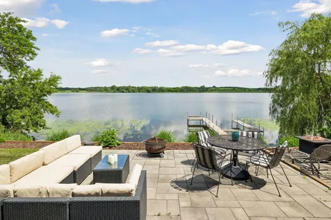 2500 Auburn Drive Victoria MN 55386