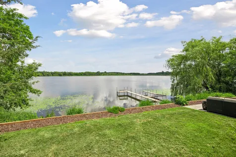 2500 Auburn Drive Victoria MN 55386