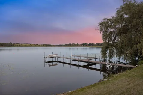 2500 Auburn Drive Victoria MN 55386