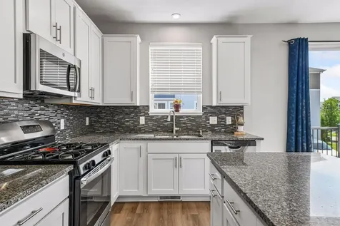 7686 Anthony Path Victoria MN 55386