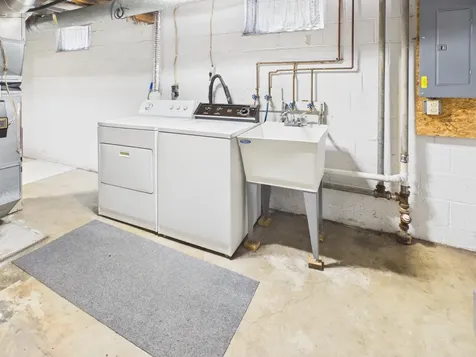 421 Raymond Avenue NE Saint Cloud MN 56304