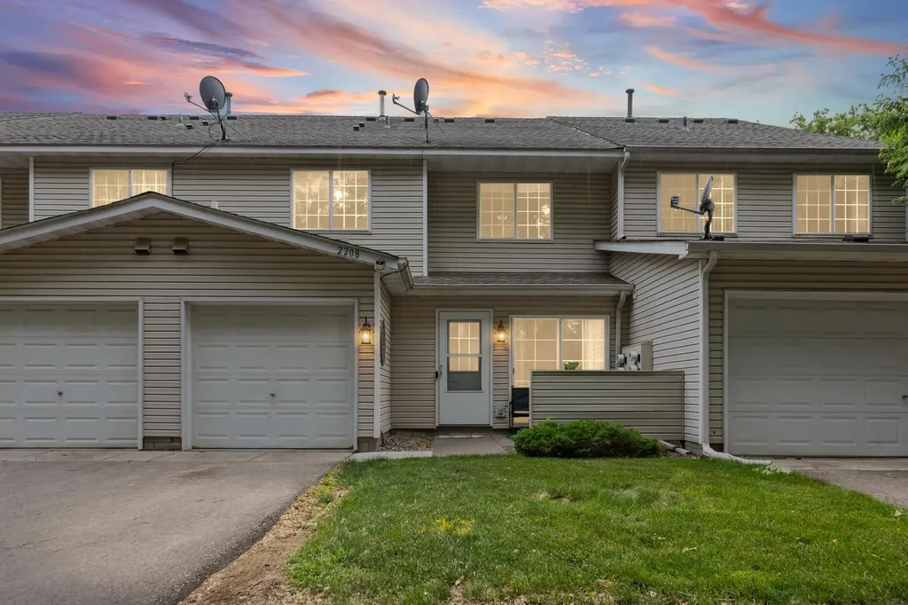 2208 Williams Drive Burnsville MN 55337