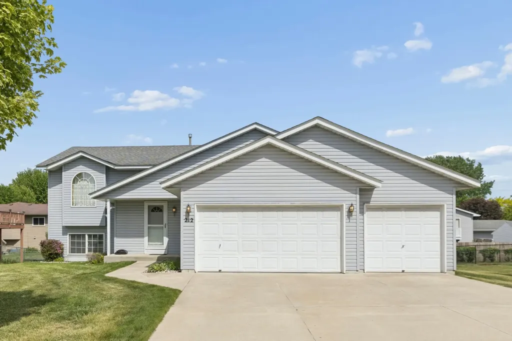 212 13th Avenue NE Buffalo MN 55313