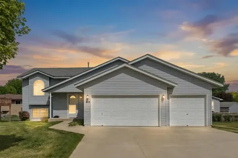 212 13th Avenue NE Buffalo MN 55313