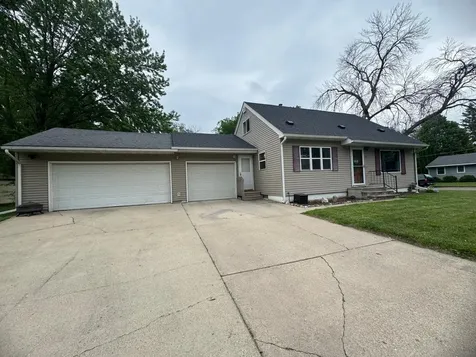 955 S 3rd Avenue Albert Lea MN 56007