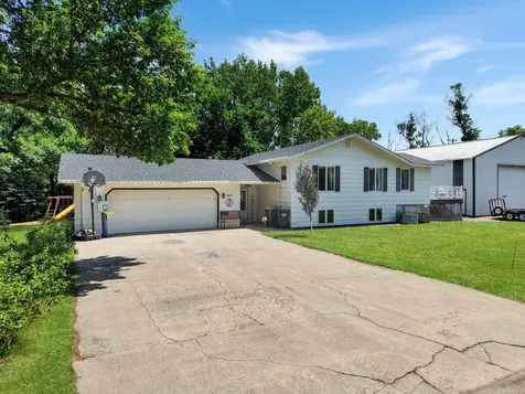 755 W 1st Street S Cottonwood MN 56229