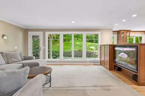6201 Scotia Drive Edina MN 55439