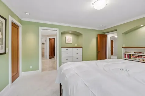 6201 Scotia Drive Edina MN 55439